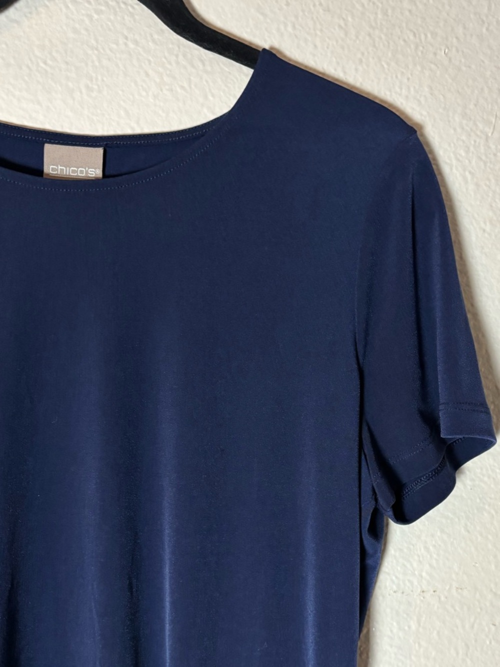 Chico's side-knot grommet top in navy blue women's size medium Chicos size 1 - Picture 8 of 16